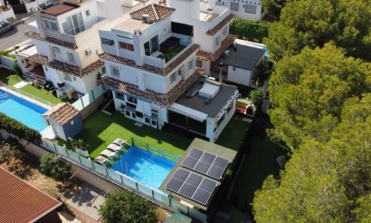 Resale - Villa - Orihuela Costa