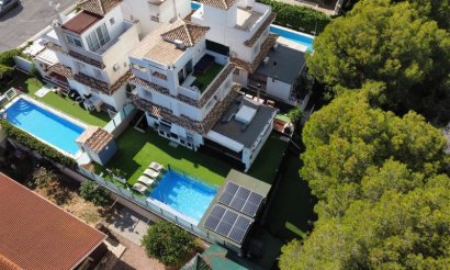 Resale - Villa - Orihuela Costa