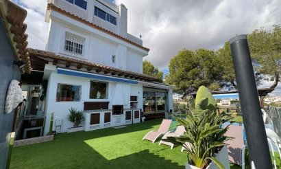 Resale - Villa - Orihuela Costa
