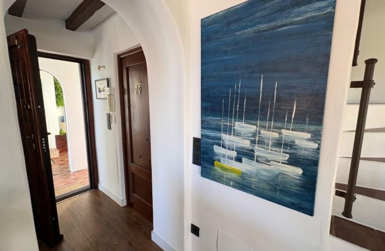 Resale - Villa - Orihuela Costa