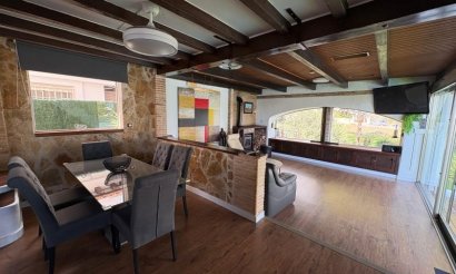 Resale - Villa - Orihuela Costa