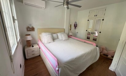 Resale - Villa - Orihuela Costa