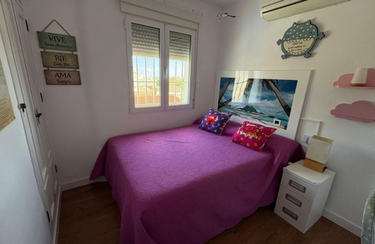 Resale - Villa - Orihuela Costa