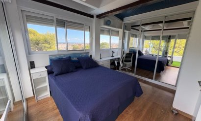 Resale - Villa - Orihuela Costa