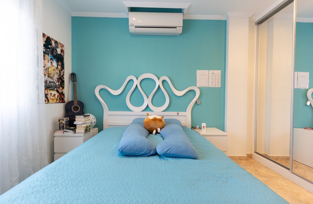 Reventa - Villa / Semi detached - Torrevieja - Los Balcones