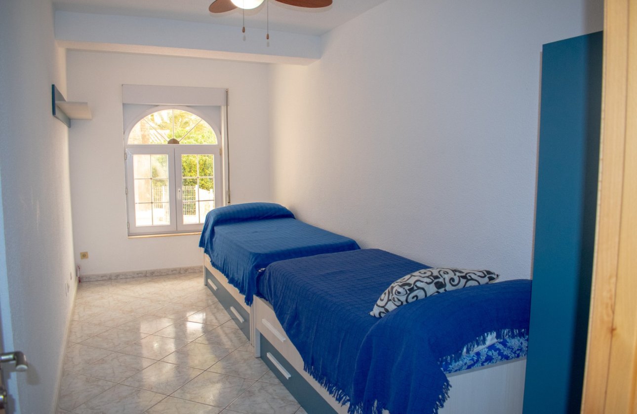 Resale - Villa - Cartagena - La Manga del Mar Menor