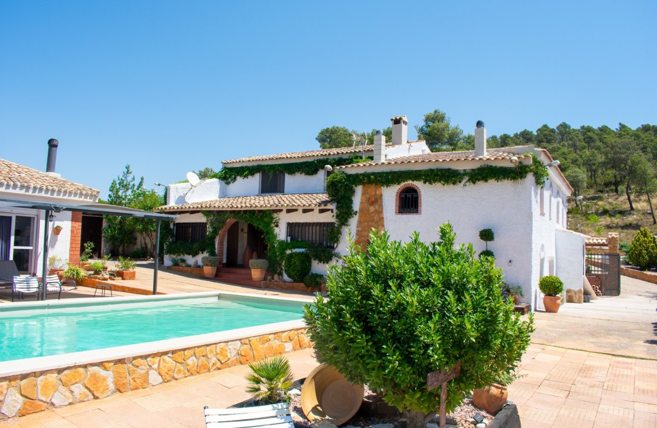 Resale - Villa - Onil