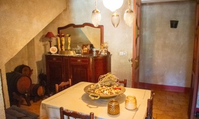 Resale - Villa - Onil