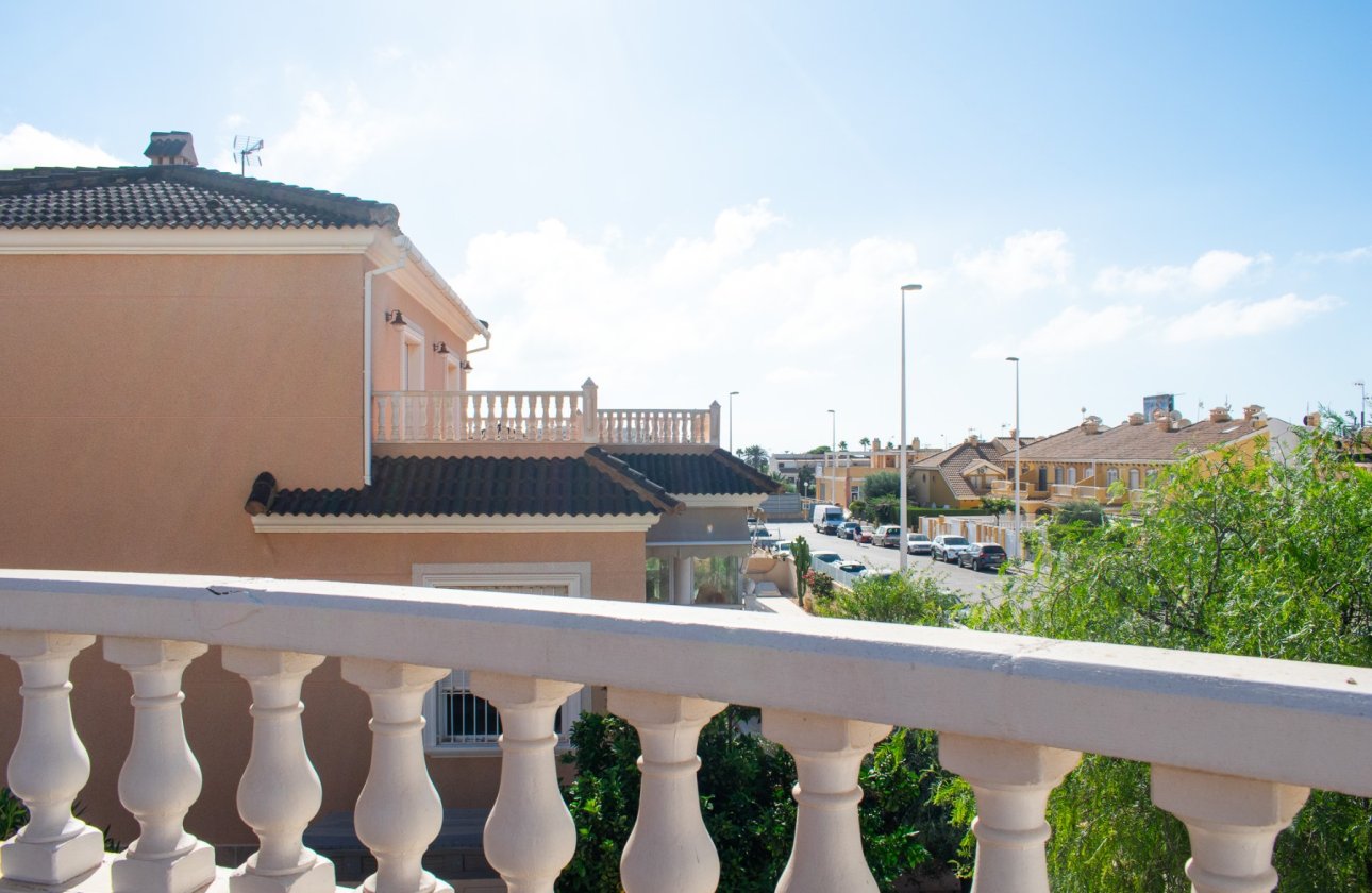 Reventa - Villa - Orihuela Costa - La Zenia