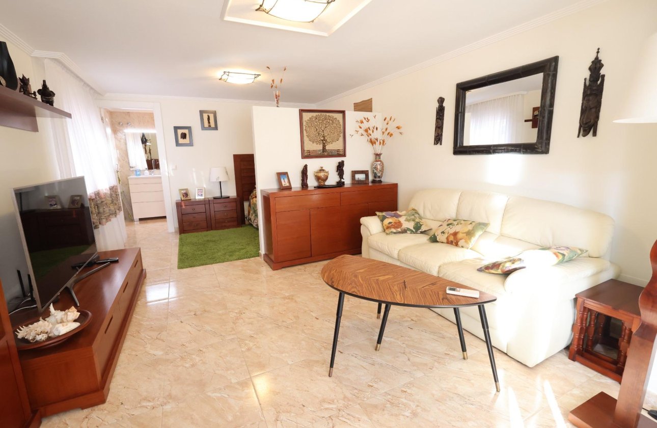 Resale - Villa - Torrevieja - Los Balcones - Los Altos del Edén