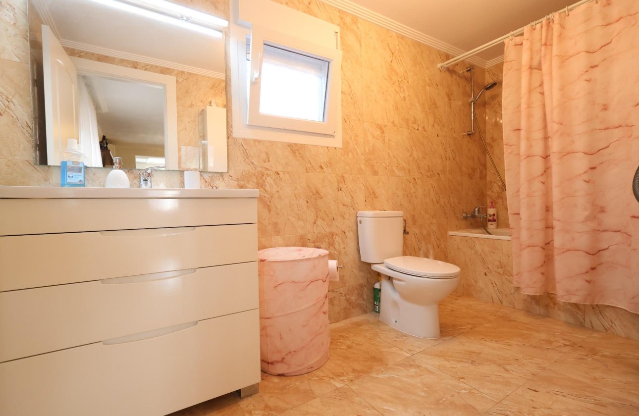 Resale - Villa - Torrevieja - Los Balcones - Los Altos del Edén