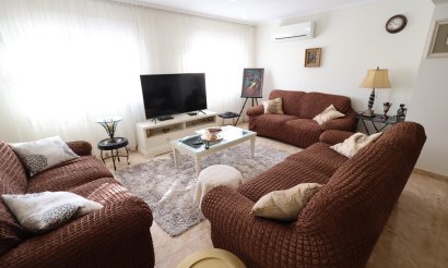 Resale - Villa - Torrevieja - Los Balcones - Los Altos del Edén