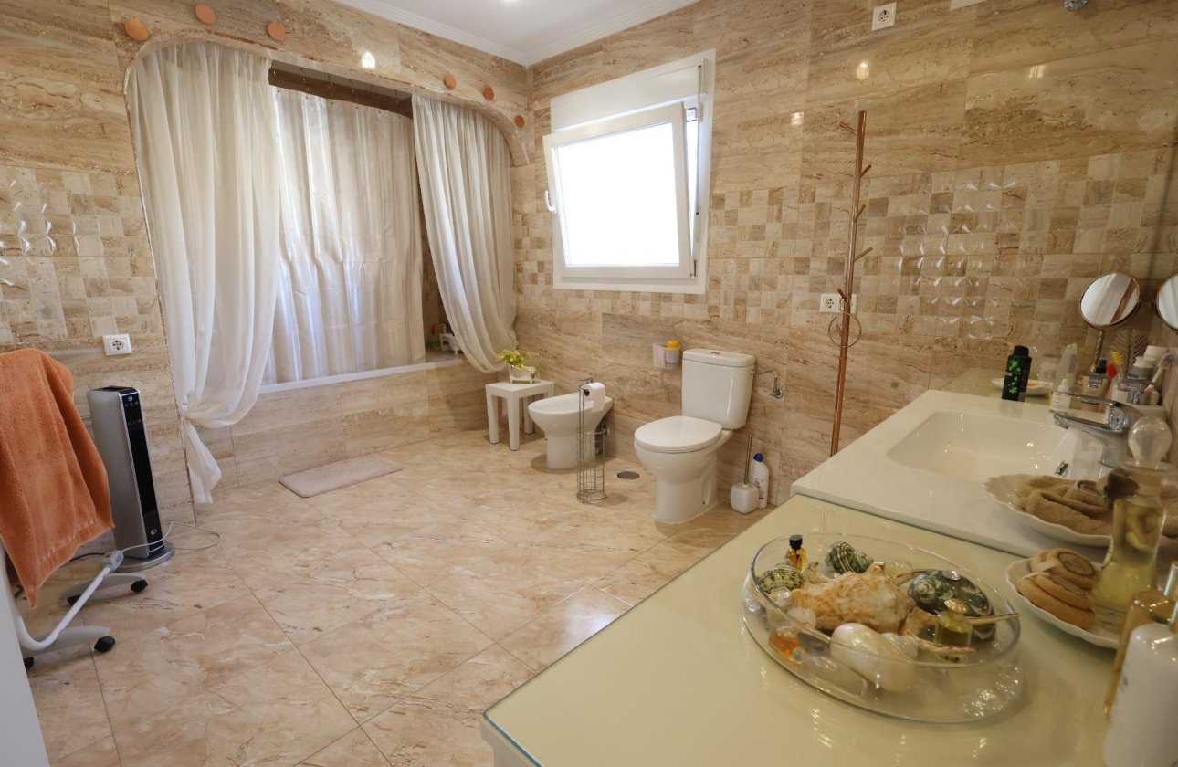 Resale - Villa - Torrevieja - Los Balcones - Los Altos del Edén