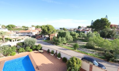 Resale - Villa - Torrevieja - Los Balcones - Los Altos del Edén