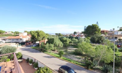 Resale - Villa - Torrevieja - Los Balcones - Los Altos del Edén