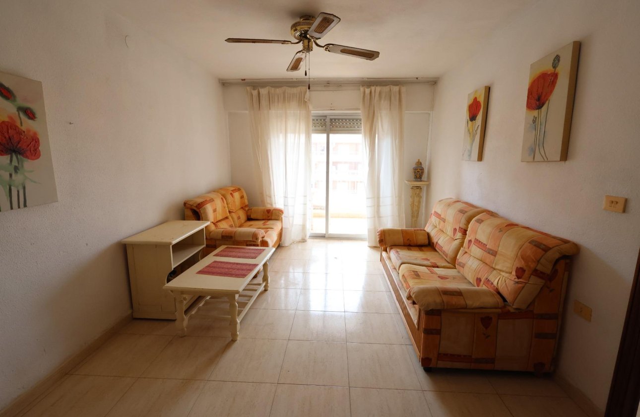 Resale - Apartment / flat - Torrevieja - Punta prima