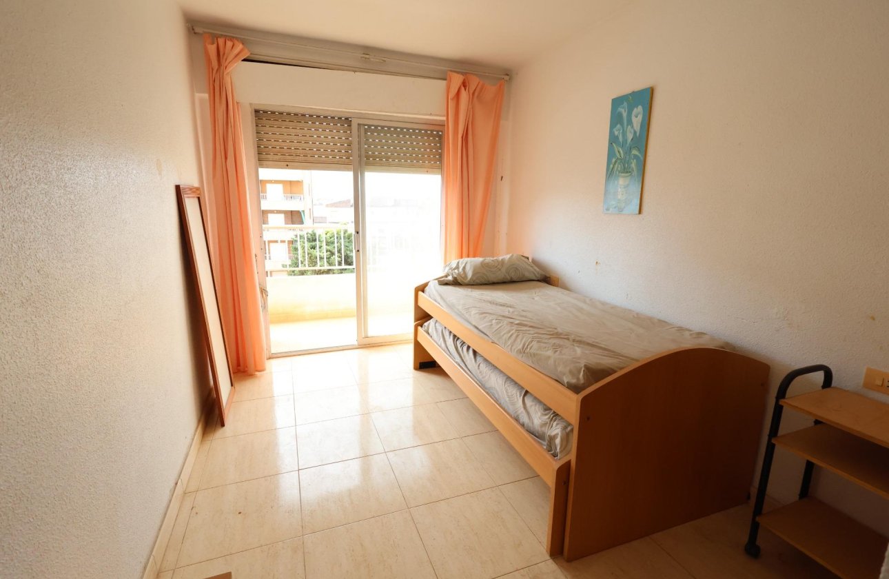Resale - Apartment / flat - Torrevieja - Punta prima