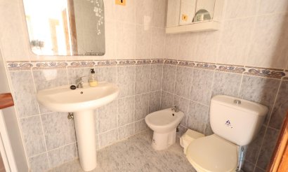 Resale - Apartment / flat - Torrevieja - Punta prima