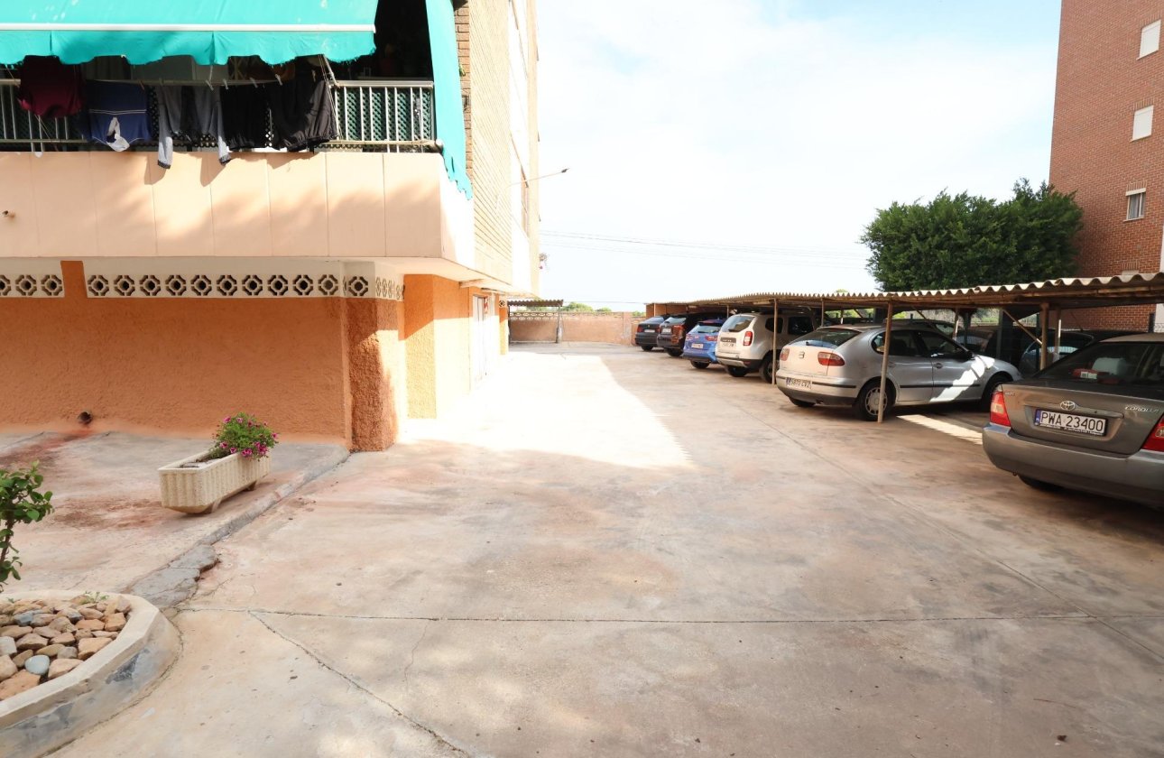Resale - Apartment / flat - Torrevieja - Punta prima