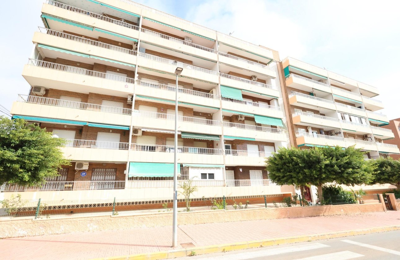 Resale - Apartment / flat - Torrevieja - Punta prima