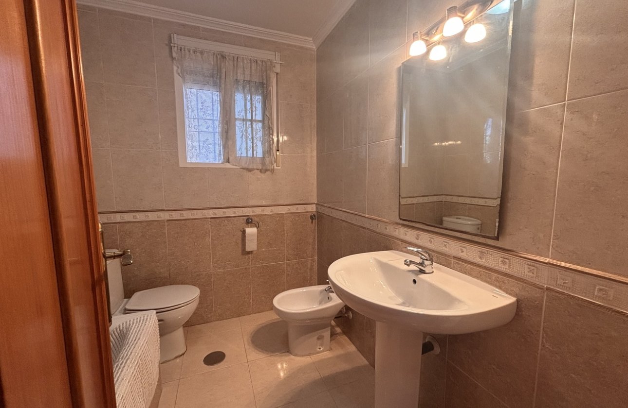 Resale - Apartment / flat - Cabo Roig