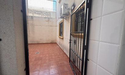 Resale - Apartment / flat - Cabo Roig