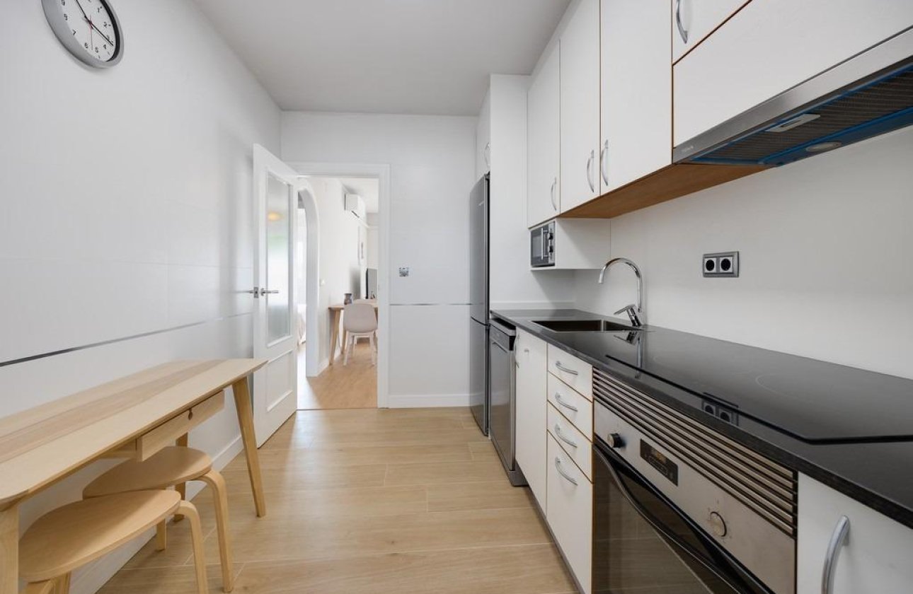 Resale - Apartment / flat - Orihuela Costa - Campoamor