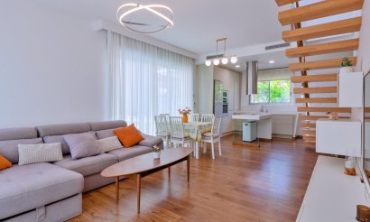 Resale - Villa - Pilar de la Horadada - Pueblo Latino