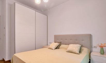 Resale - Villa - Pilar de la Horadada - Pueblo Latino