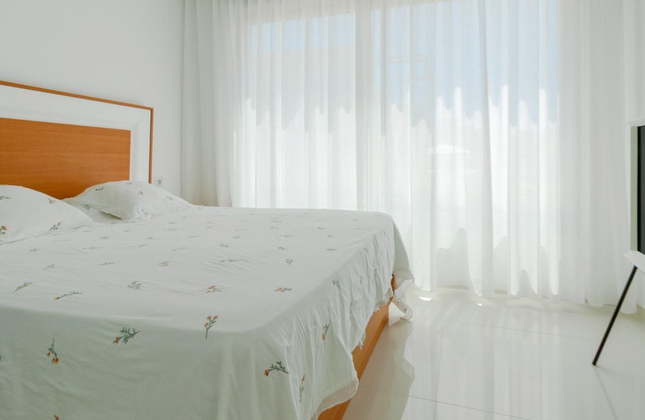 Resale - Villa - Pilar de la Horadada - Pueblo Latino