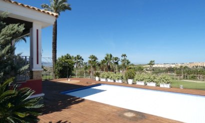 Resale - Villa - Algorfa