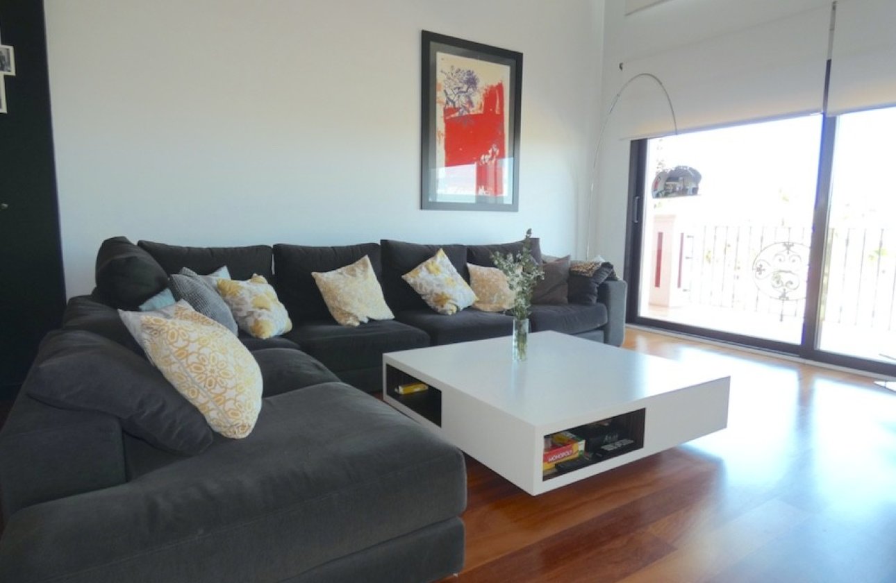 Resale - Villa - Algorfa