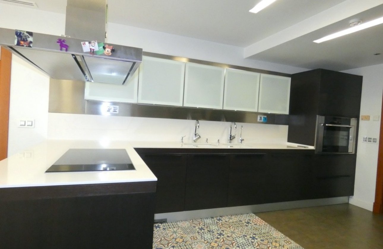 Resale - Villa - Algorfa