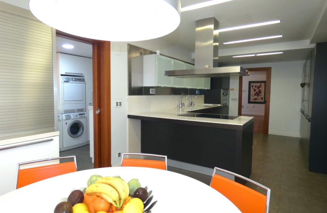 Resale - Villa - Algorfa