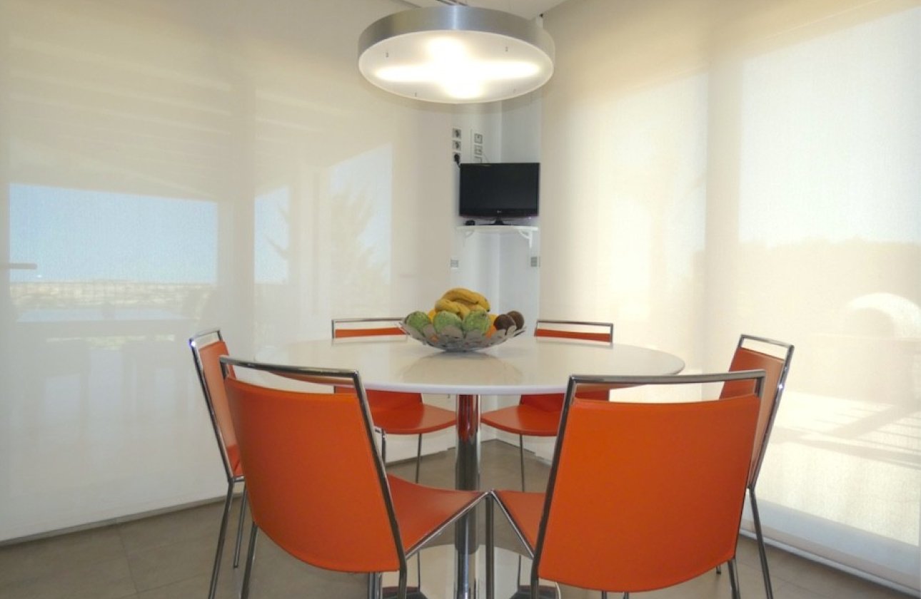 Resale - Villa - Algorfa