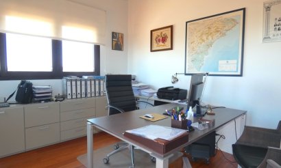 Resale - Villa - Algorfa