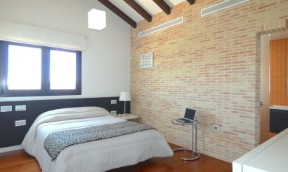 Resale - Villa - Algorfa