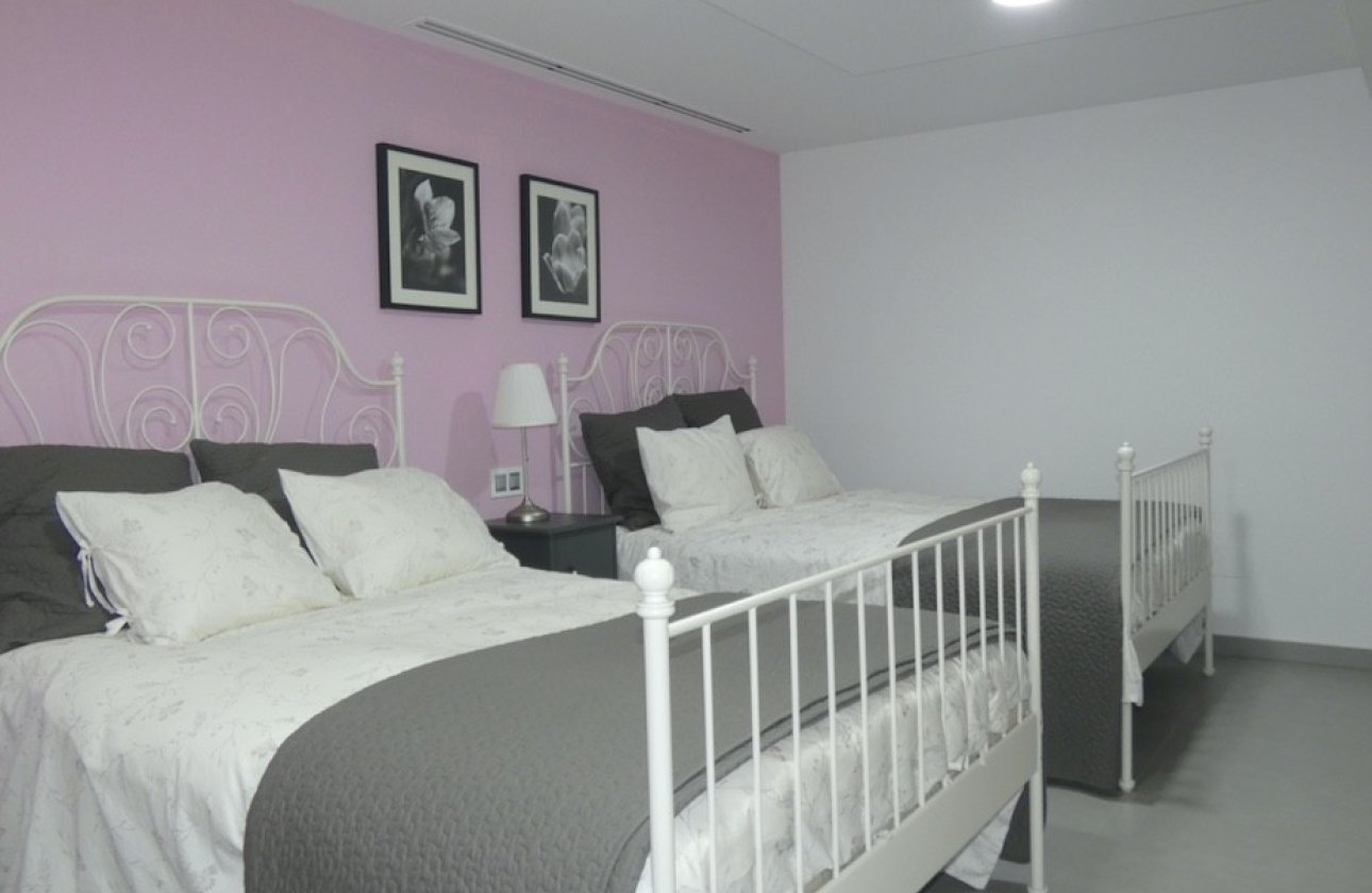 Resale - Villa - Algorfa