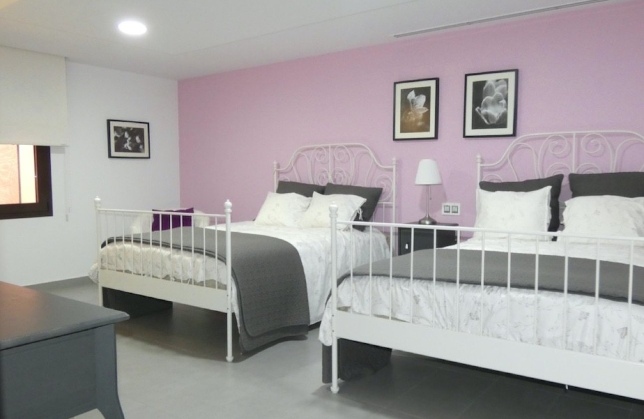 Resale - Villa - Algorfa