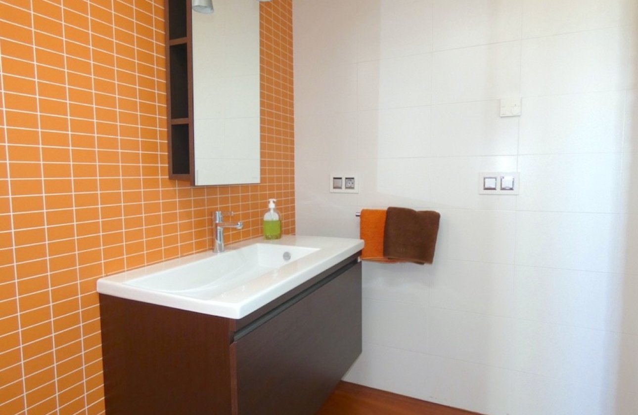 Resale - Villa - Algorfa