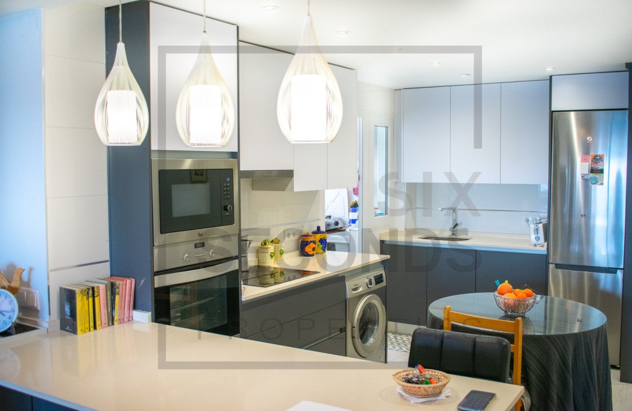 Resale - Apartment / flat - Torrevieja - Playa del Cura