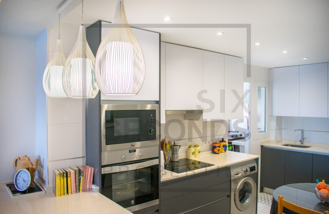 Resale - Apartment / flat - Torrevieja - Playa del Cura