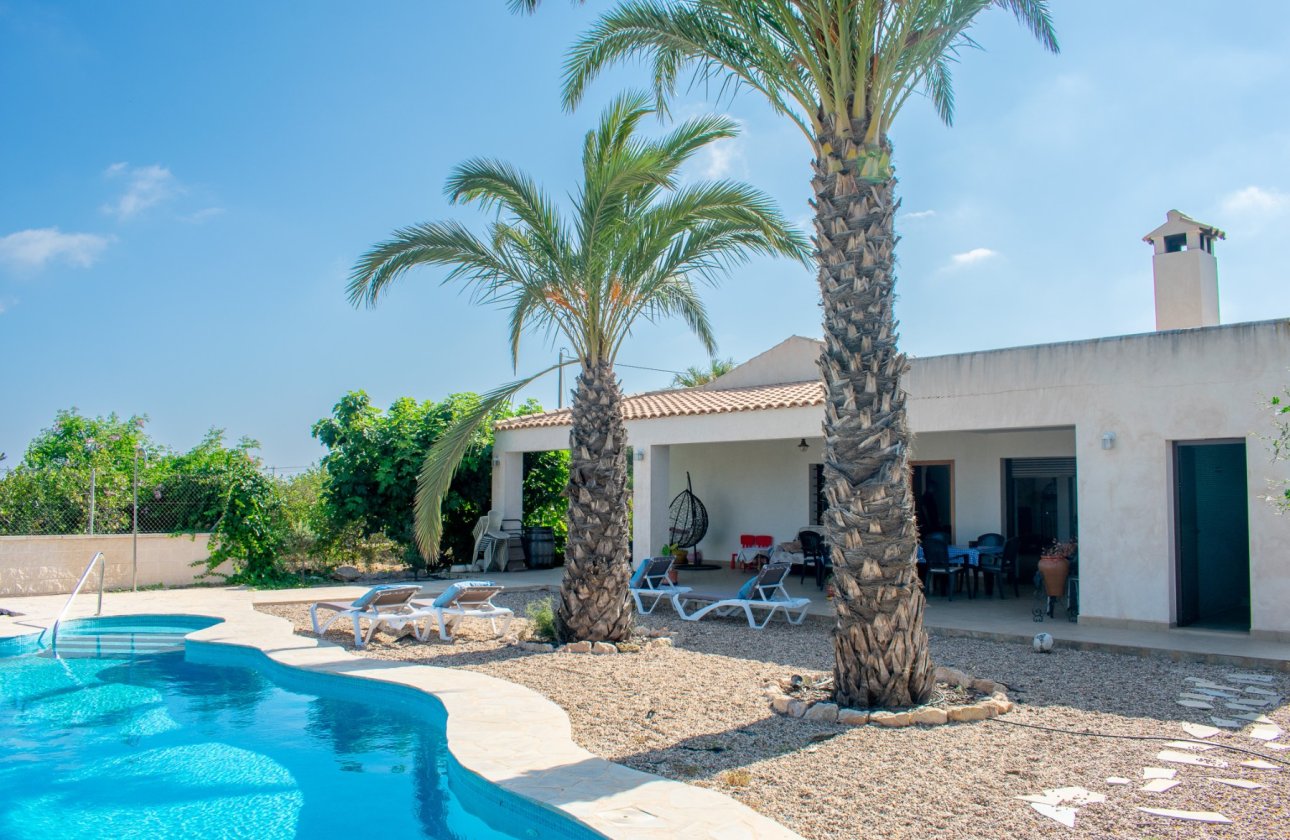 Resale - Villa - Guardamar del Segura - El Raso
