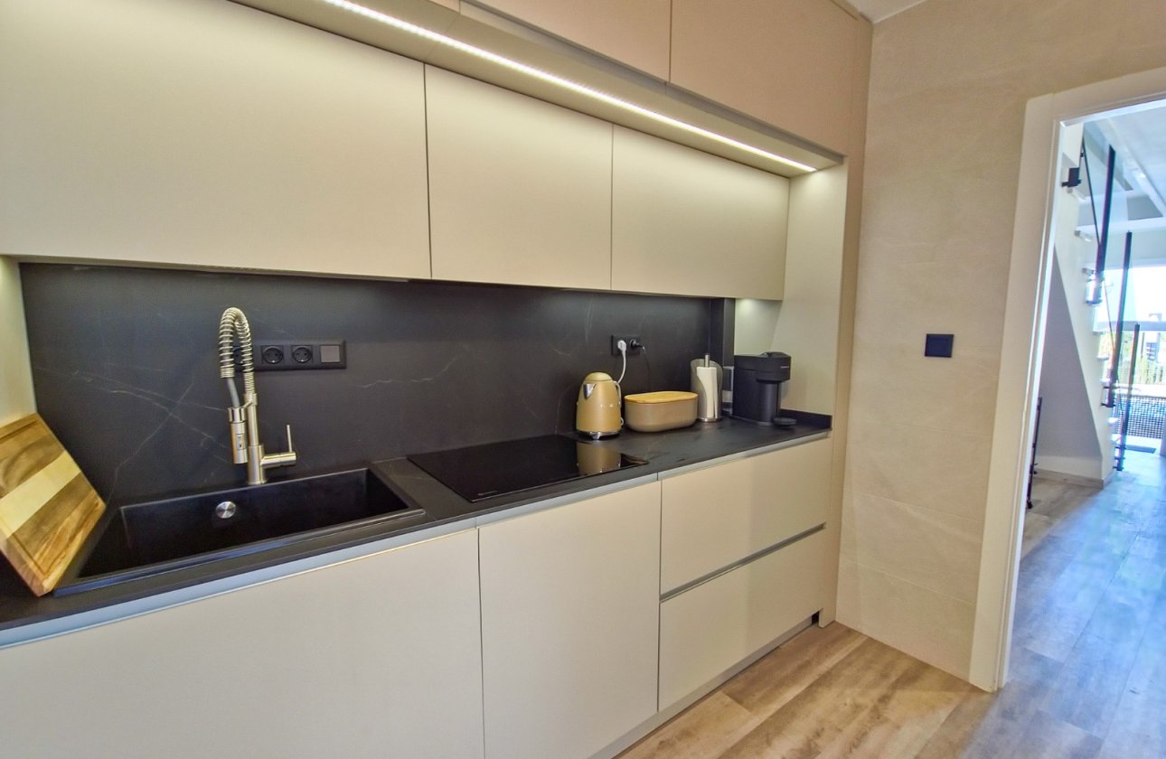 Resale - Villa - Torrevieja - Los Balcones