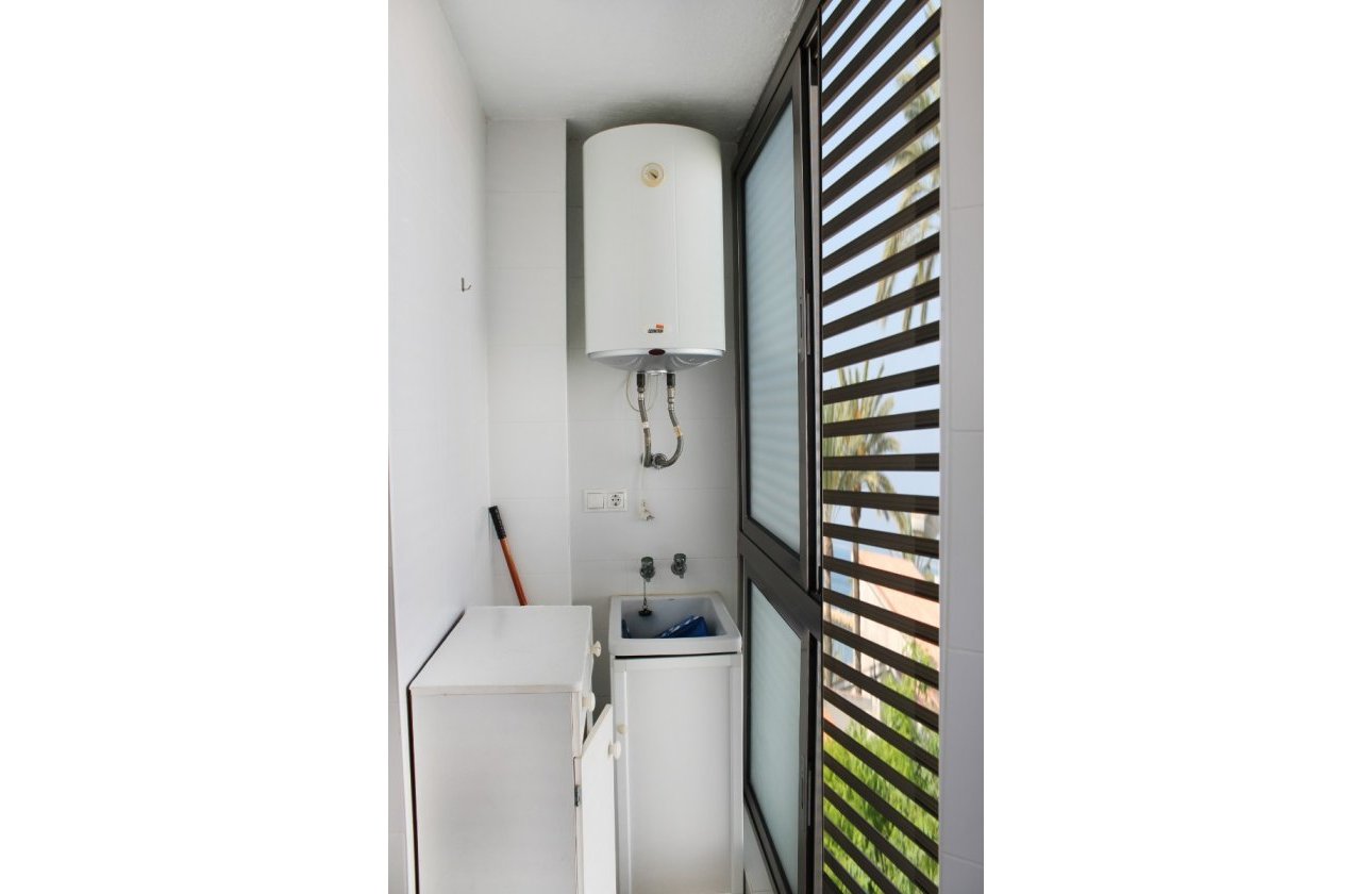 Resale - Apartment / flat - Santa Pola