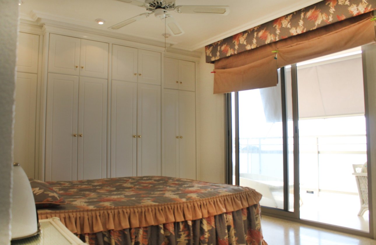 Resale - Apartment / flat - Santa Pola