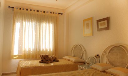 Resale - Apartment / flat - Santa Pola