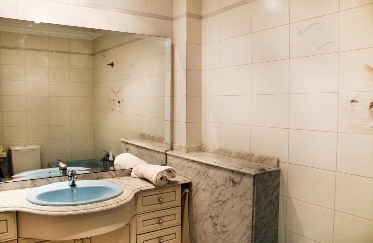 Resale - Apartment / flat - Santa Pola