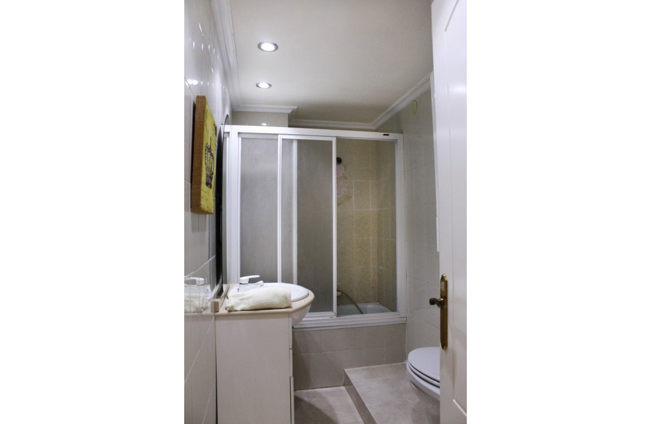 Resale - Apartment / flat - Santa Pola