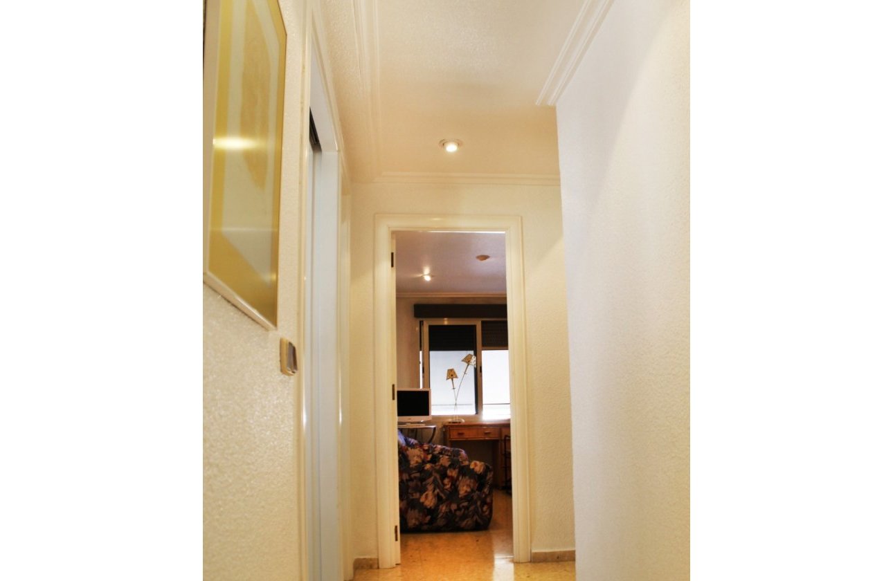 Resale - Apartment / flat - Santa Pola